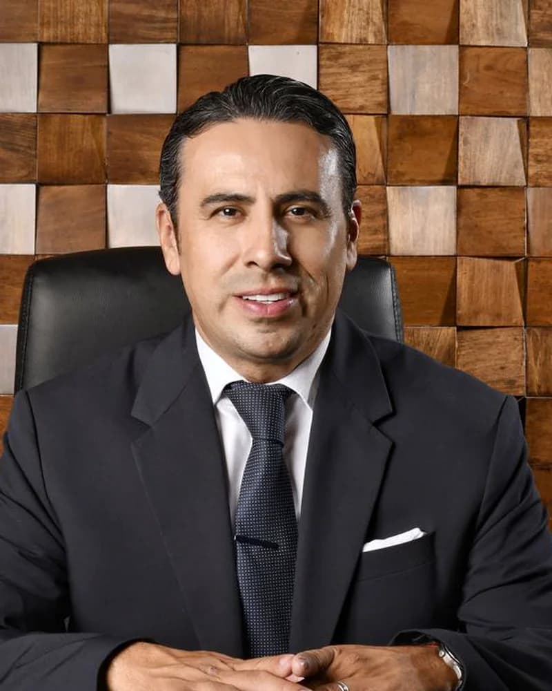 Lic. Carlos M. Lomelí Serrano